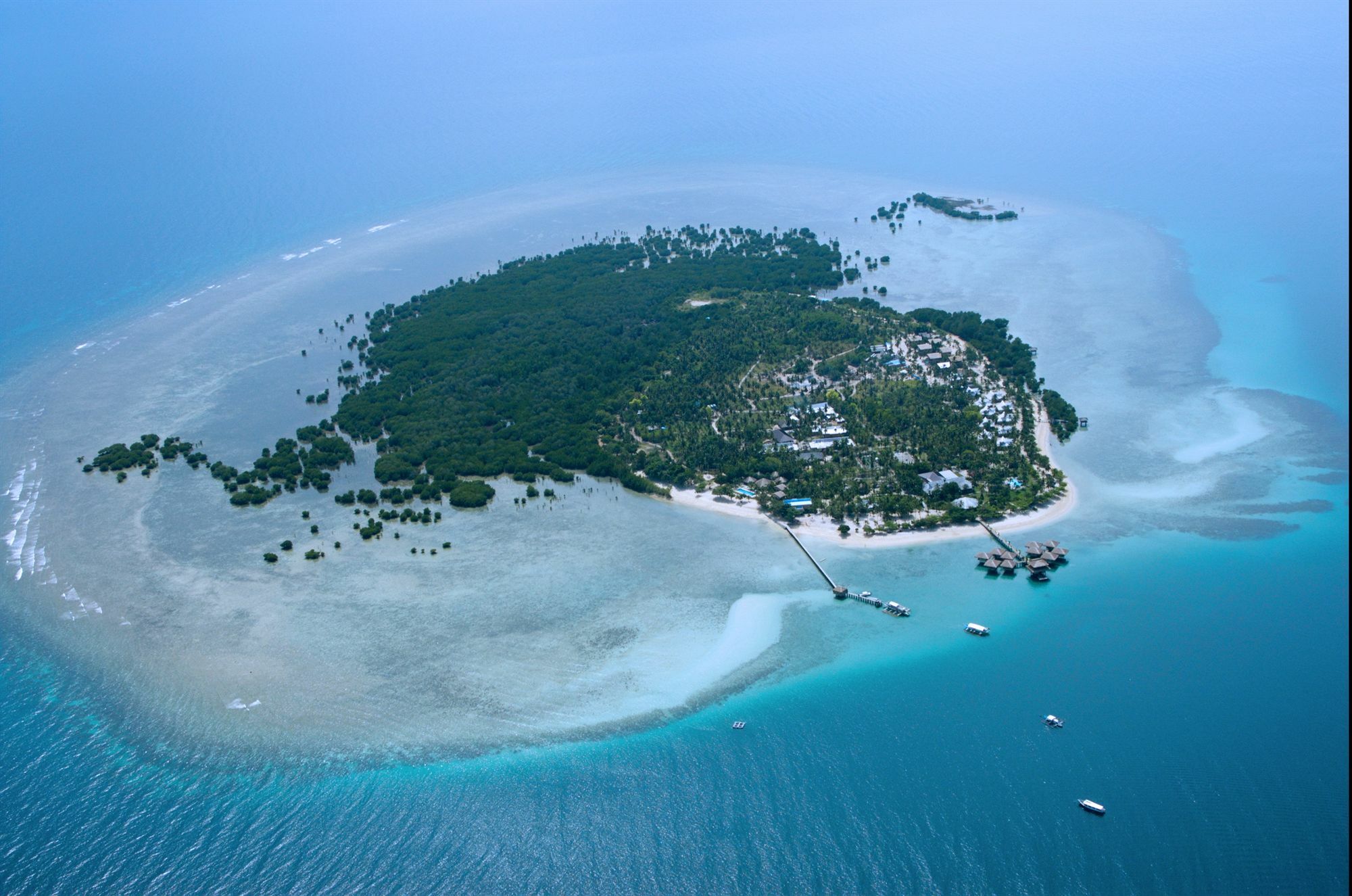 Dos Palmas Island Resort & Spa Puerto Princesa ภายนอก รูปภาพ